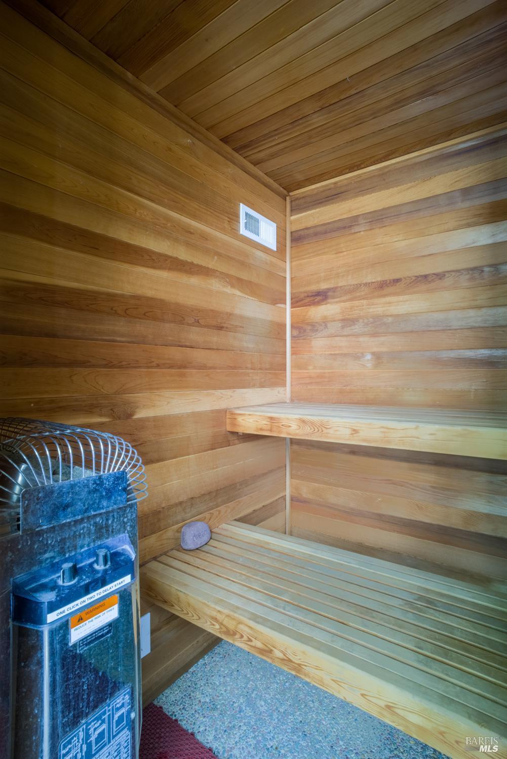 3556 Wood Valley Road Sonoma, CA 95476 - Photo 31 of 40 a view of walk in closet