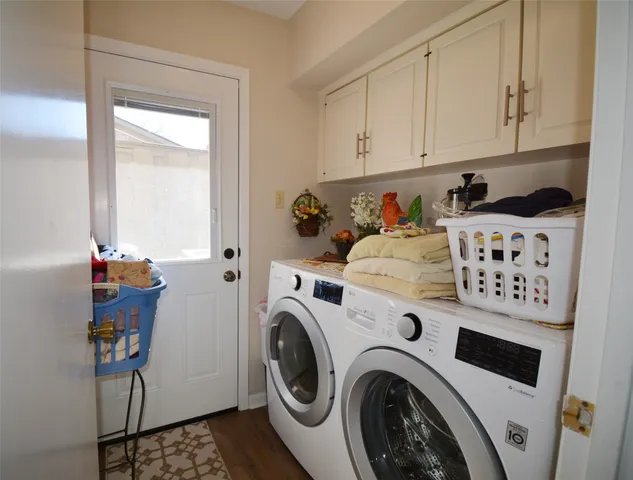 a house view with a outdoor space