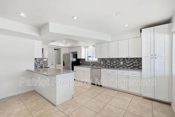 $2,600 | 2150 West Eugie Avenue, Phoenix, AZ 85029