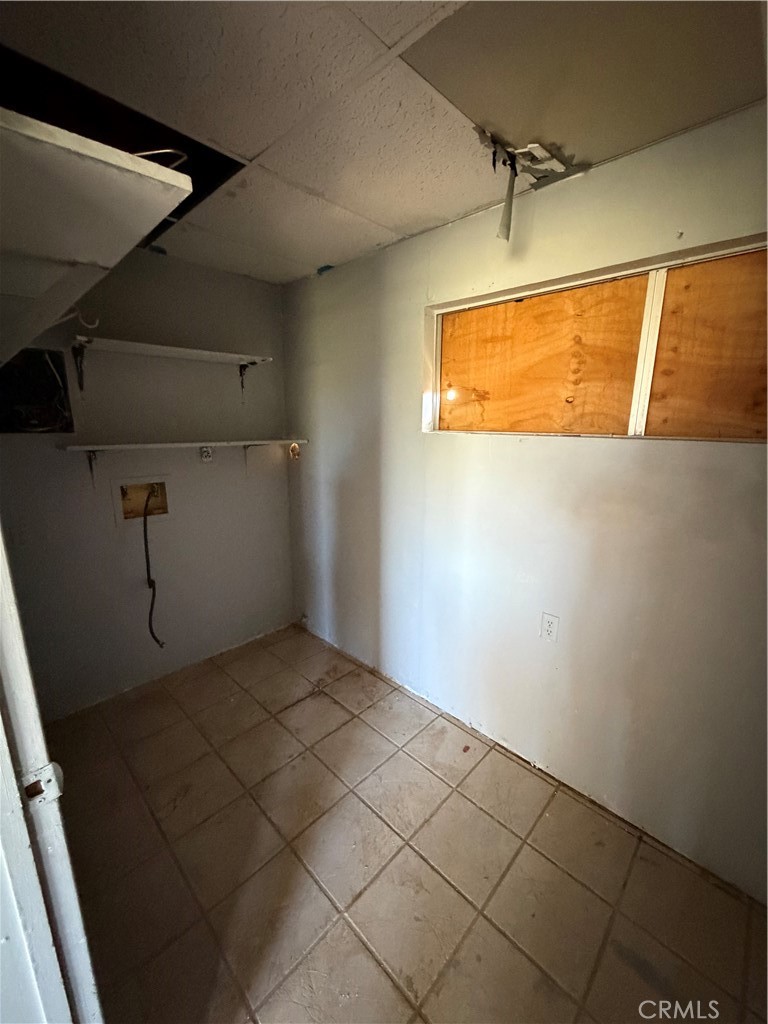 38400 Fisher Road Anza, CA 92539 - Photo 16 of 46 Main Floor Laundry Room