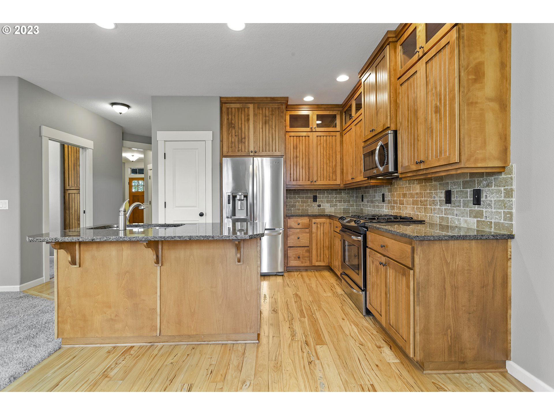 2267 Southwest 184th Terrace Beaverton, OR 97003 - Photo 6 of 39