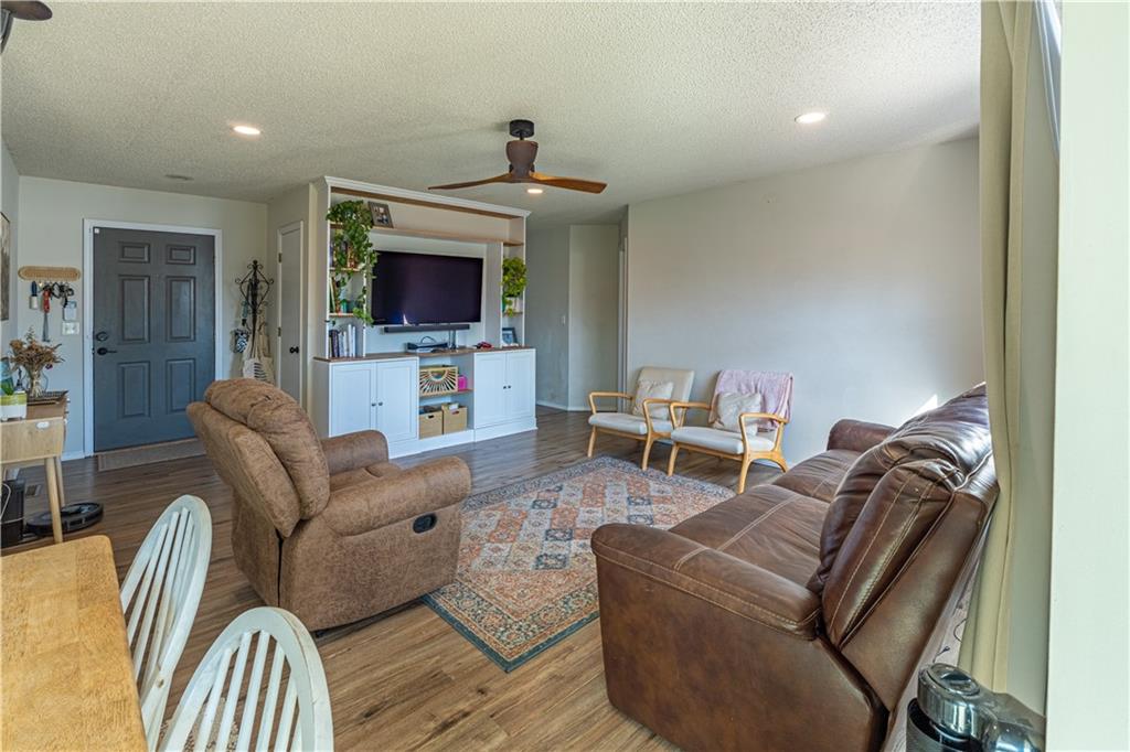 513 Kennedy Street Frontenac, KS 66763 - Photo 6 of 32