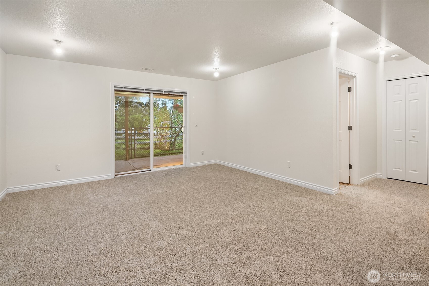 22603 53rd Avenue Southeast Bothell, WA 98021 - Photo 26 of 40