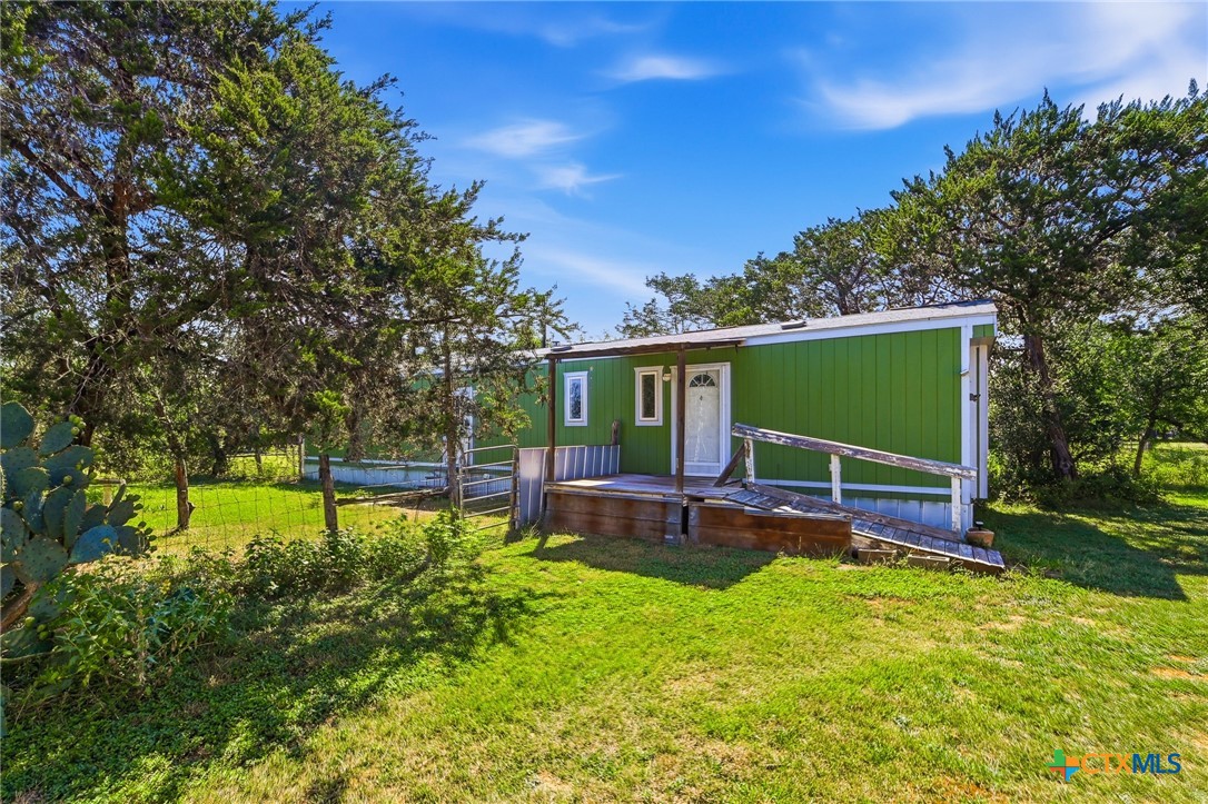 357 Dallas Street Bandera, TX 78003 - Photo 36 of 48 Gallery Image 36