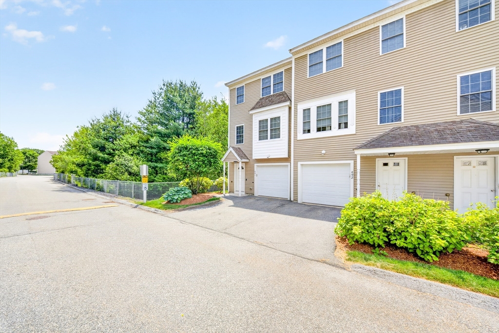 41 Boston Road, Unit 491 Billerica, MA 01862 - Photo 34 of 39