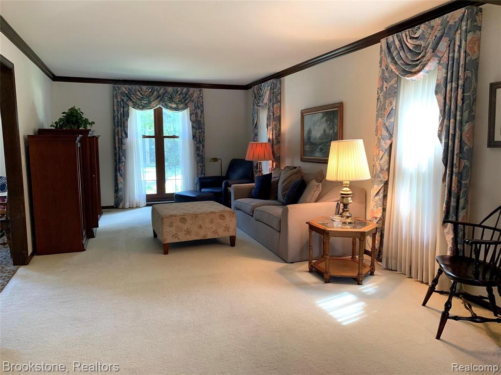 439 Cypress Court Rochester Hills, MI 48309 - Photo 12 of 59