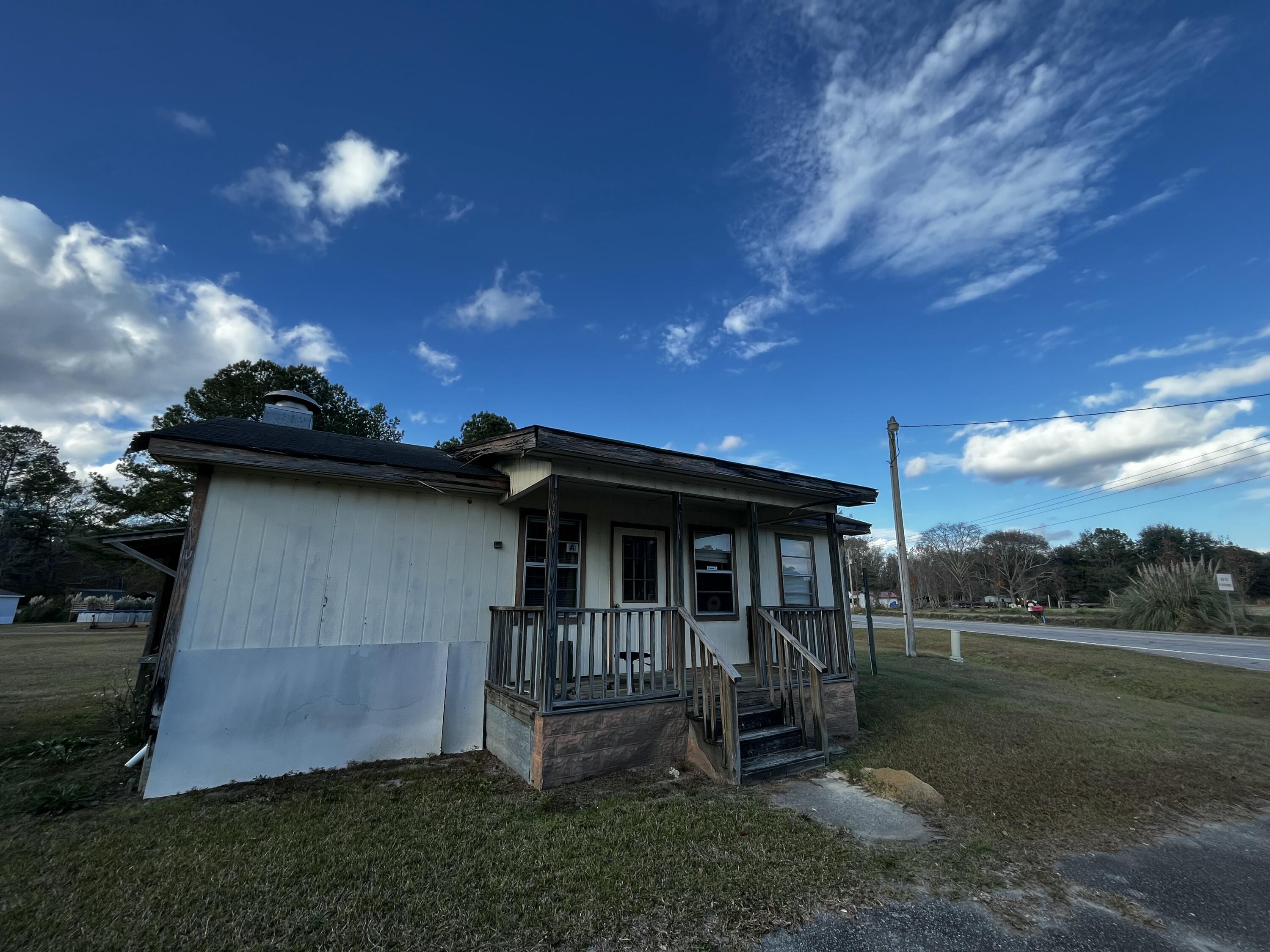 12703 Low Country Highway Ruffin, SC 29475 - Photo 10 of 23 11 (3)
