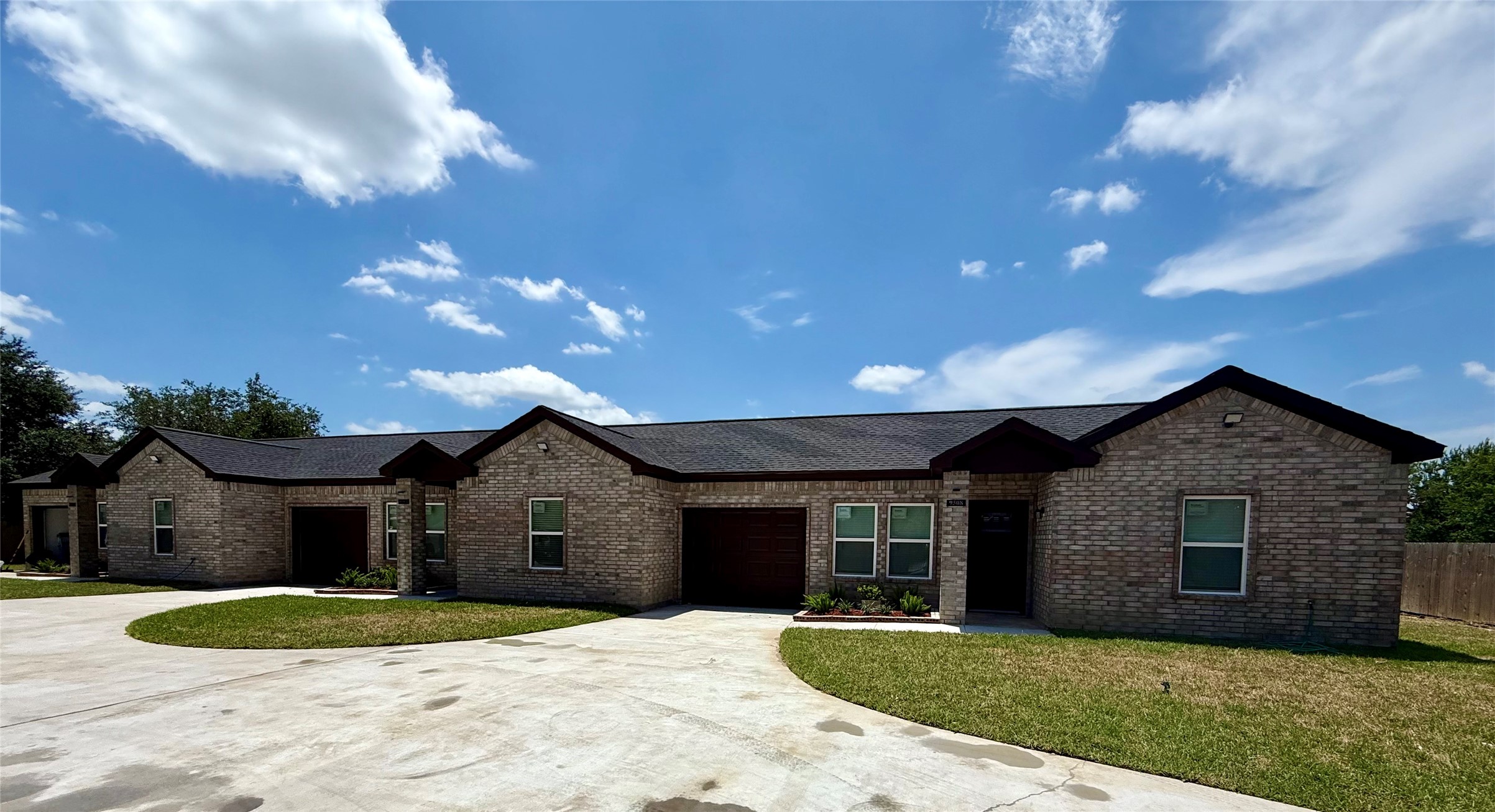 9508 Quaker Court Rosharon, TX 77583 - Photo 3 of 21 Gallery Image 3