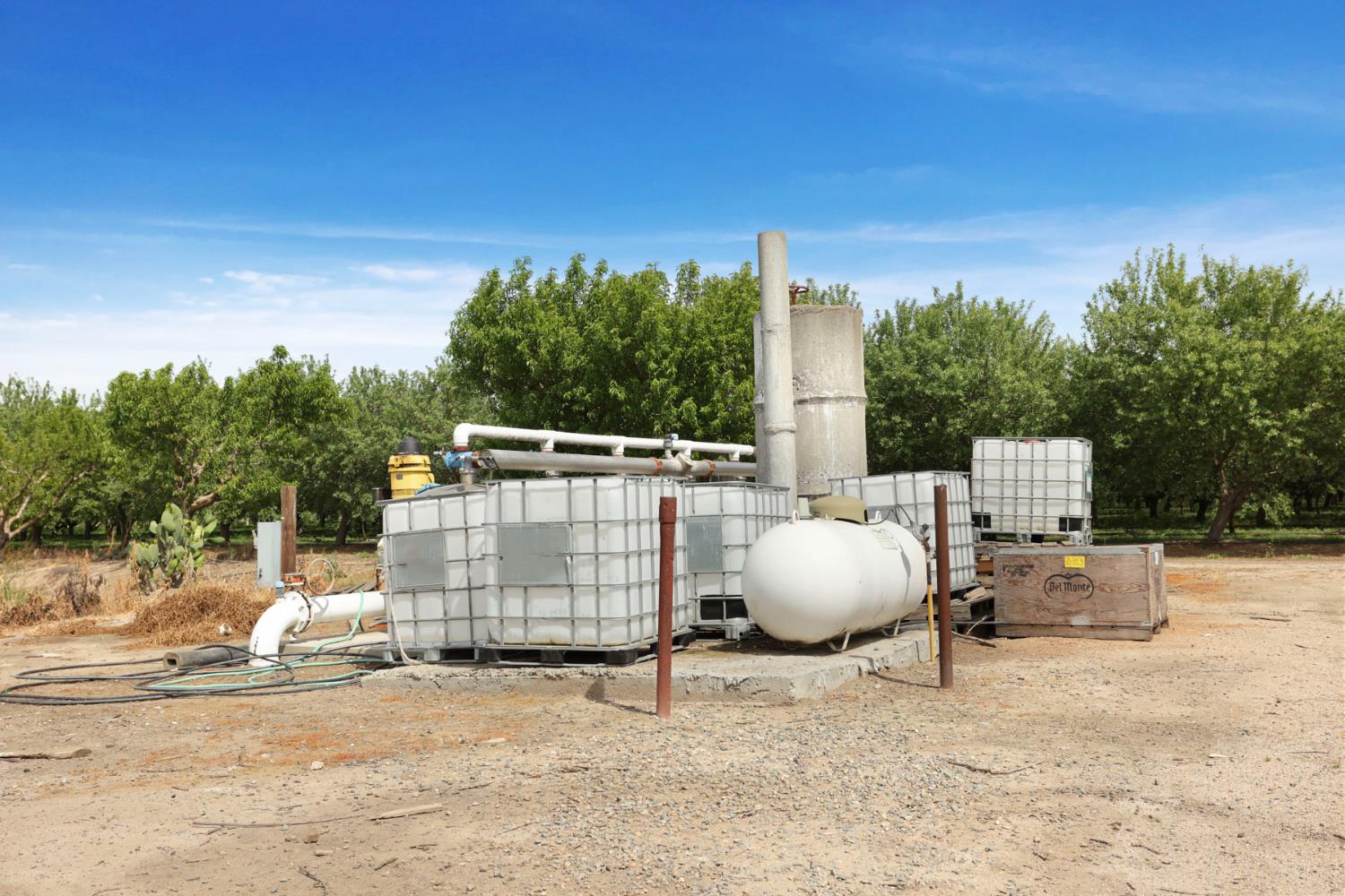 4866 East Roosevelt Road Chowchilla, CA 93610 - Photo 13 of 30 Booster pump for Chowchilla Water District for irrigation