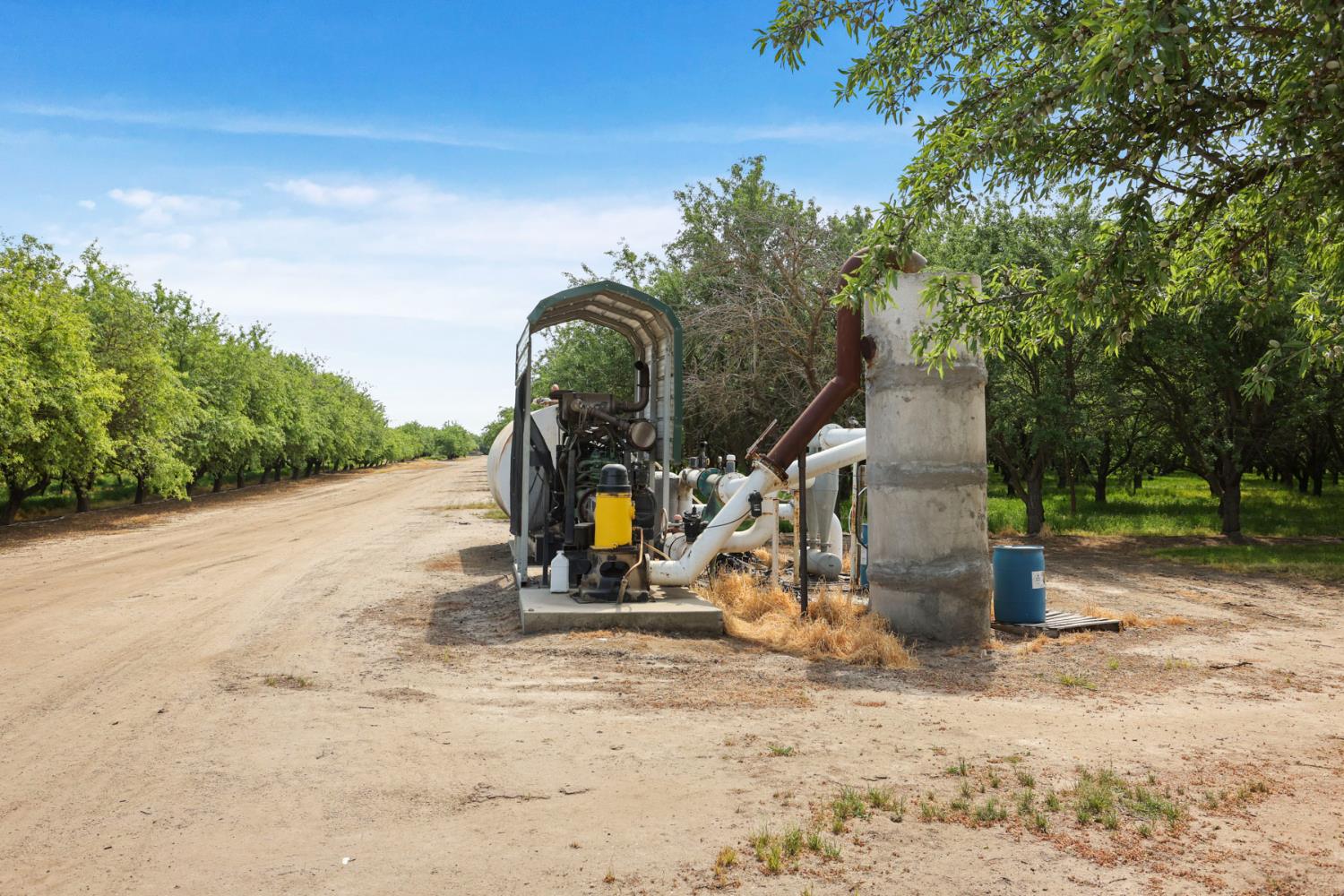 4866 East Roosevelt Road Chowchilla, CA 93610 - Photo 7 of 30 One of three diesel deep wells for irrigation, second view
