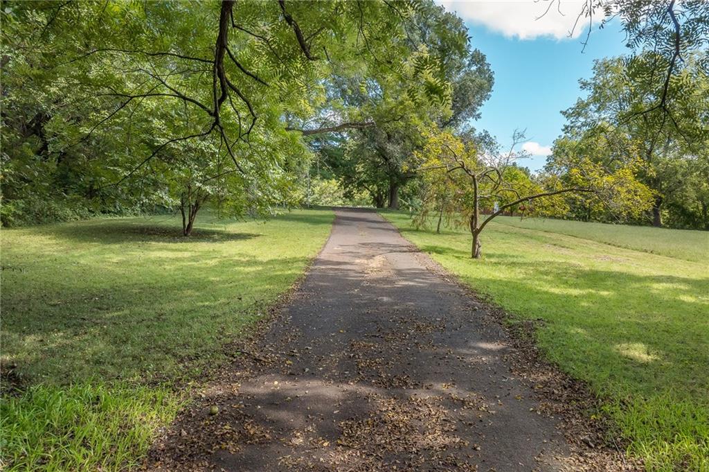 4715 Northeast Amazonia Road St. Joseph, MO 64505 - Photo 3 of 62 Gallery Image 3