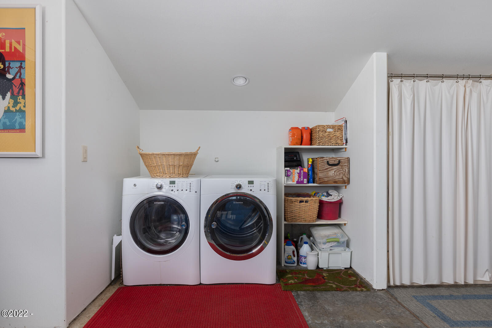 7805 Brooten Mountain Road Pacific City, OR 97135 - Photo 29 of 45 Laundry