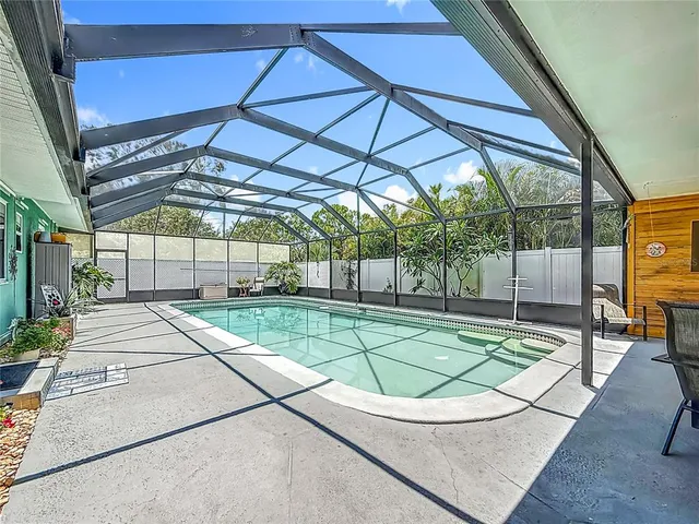 $875,000 | 2900 Park Street North, St. Petersburg, FL 33710