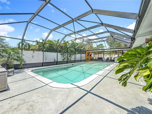 $875,000 | 2900 Park Street North, St. Petersburg, FL 33710