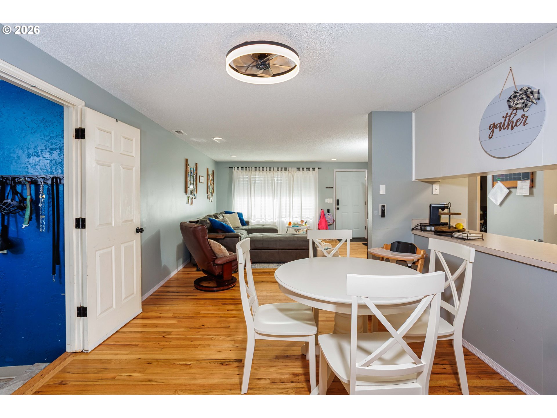 85 Northeast 23rd Street Gresham, OR 97030 - Photo 8 of 23 a dining room with furniture and window