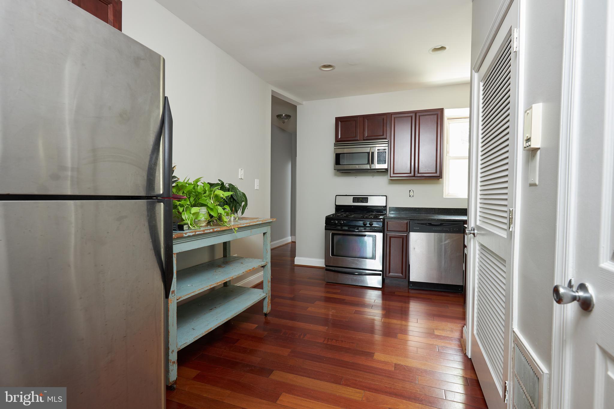 424 Ridge Street Northwest, Unit 6 Washington, DC 20001 - Photo 5 of 19
