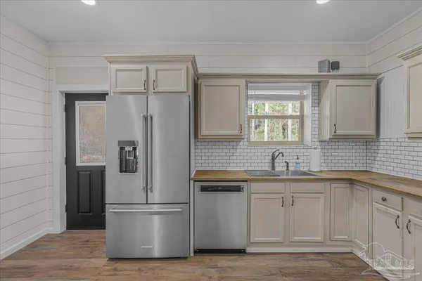 $549,900 | 1660 Annie Penton Road, Jay, FL 32565