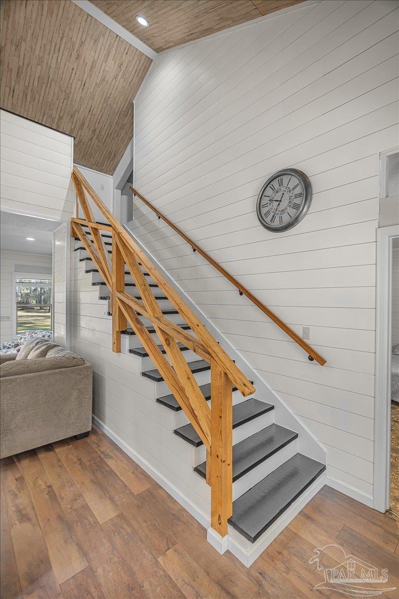 1660 Annie Penton Road Jay, FL 32565 - Photo 36 of 56 a view of entryway