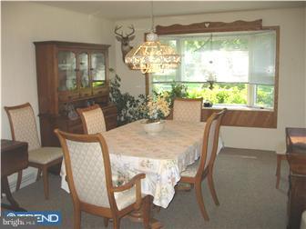 3892 Byron Road Huntingdon Valley, PA 19006 - Photo 5 of 12 Dining Room