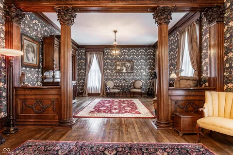 $749,995 | 825 East Washington Street, Muncie, IN 47305