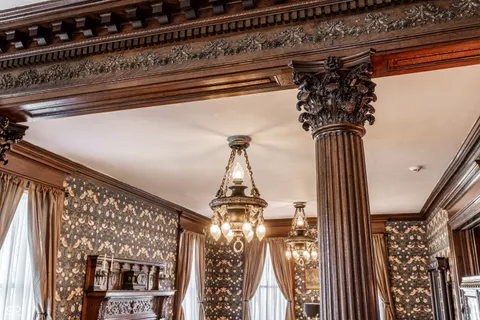 $749,995 | 825 East Washington Street, Muncie, IN 47305