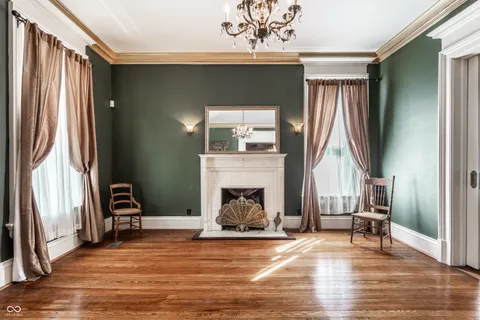 $749,995 | 825 East Washington Street, Muncie, IN 47305