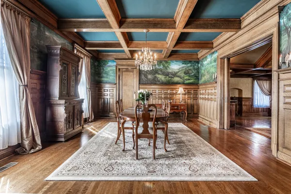 $749,995 | 825 East Washington Street, Muncie, IN 47305