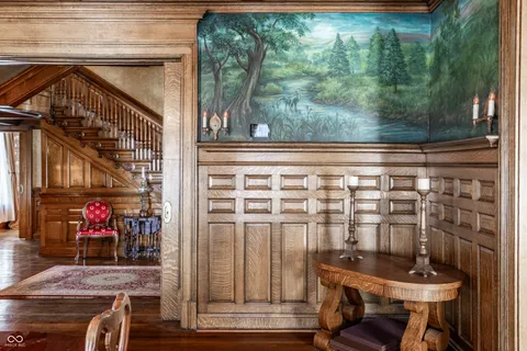 $749,995 | 825 East Washington Street, Muncie, IN 47305