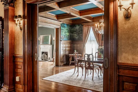 $749,995 | 825 East Washington Street, Muncie, IN 47305