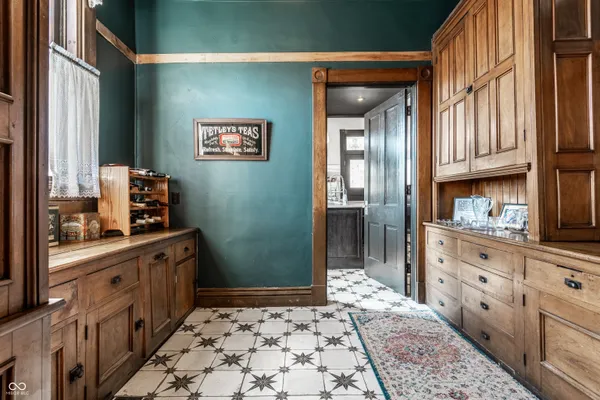 $749,995 | 825 East Washington Street, Muncie, IN 47305