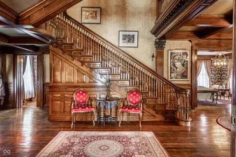 $749,995 | 825 East Washington Street, Muncie, IN 47305