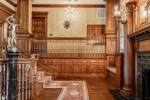 $749,995 | 825 East Washington Street, Muncie, IN 47305