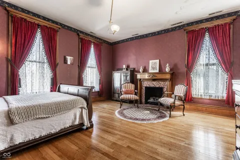 $749,995 | 825 East Washington Street, Muncie, IN 47305