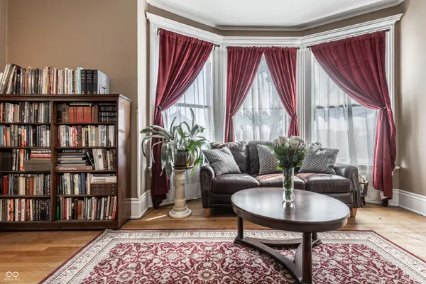 $749,995 | 825 East Washington Street, Muncie, IN 47305