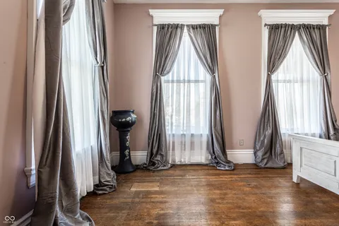 $749,995 | 825 East Washington Street, Muncie, IN 47305