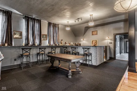 $749,995 | 825 East Washington Street, Muncie, IN 47305