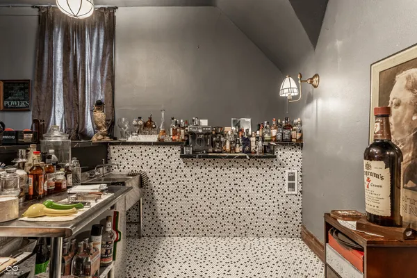 $749,995 | 825 East Washington Street, Muncie, IN 47305