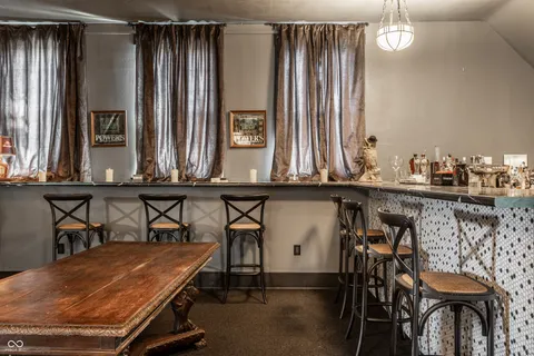 $749,995 | 825 East Washington Street, Muncie, IN 47305