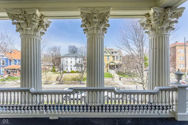 $749,995 | 825 East Washington Street, Muncie, IN 47305