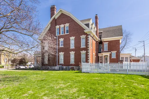 $749,995 | 825 East Washington Street, Muncie, IN 47305