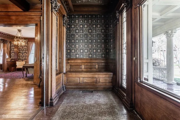 $749,995 | 825 East Washington Street, Muncie, IN 47305