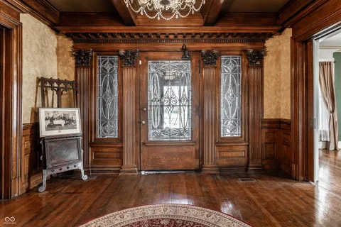 $749,995 | 825 East Washington Street, Muncie, IN 47305