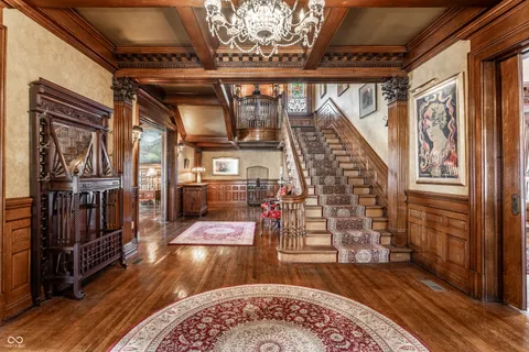 $749,995 | 825 East Washington Street, Muncie, IN 47305