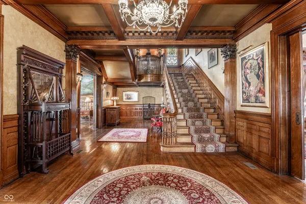 $749,995 | 825 East Washington Street, Muncie, IN 47305