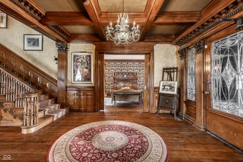 $749,995 | 825 East Washington Street, Muncie, IN 47305