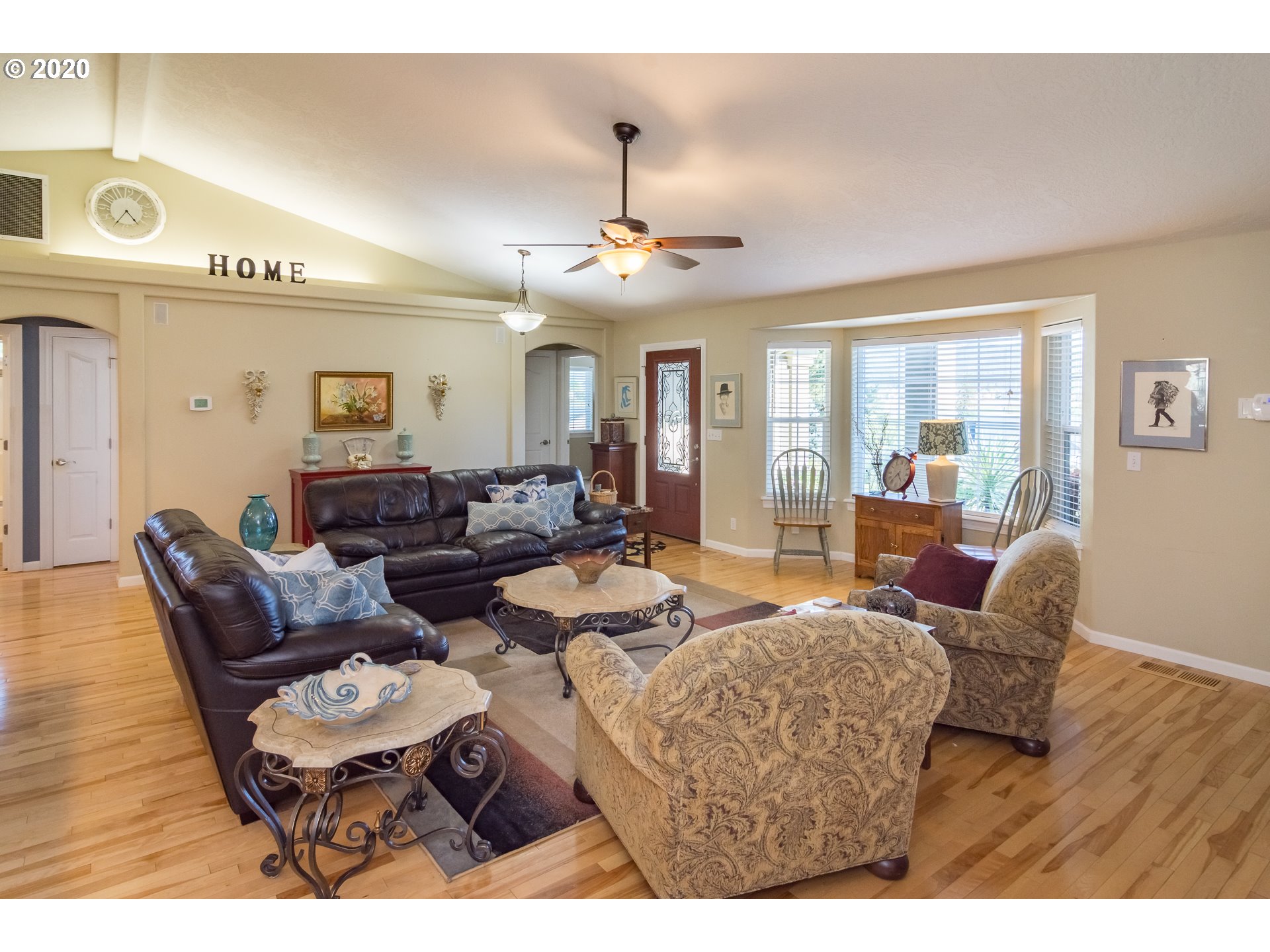 1901 Innsbrook Court Sutherlin, OR 97479 - Photo 5 of 32 Gallery Image 5