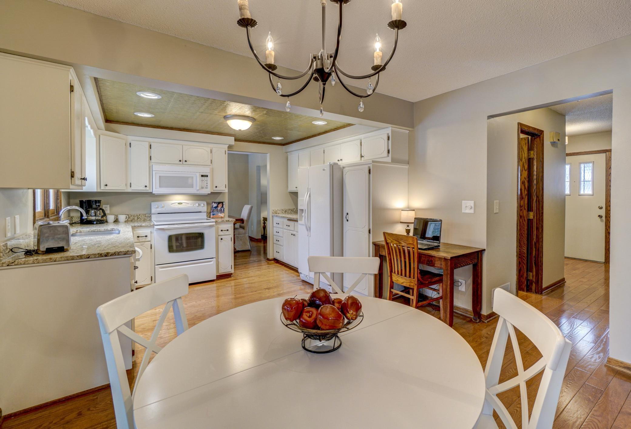 4710 Chandler Road Shoreview, MN 55126 - Photo 13 of 22 Gallery Image 13