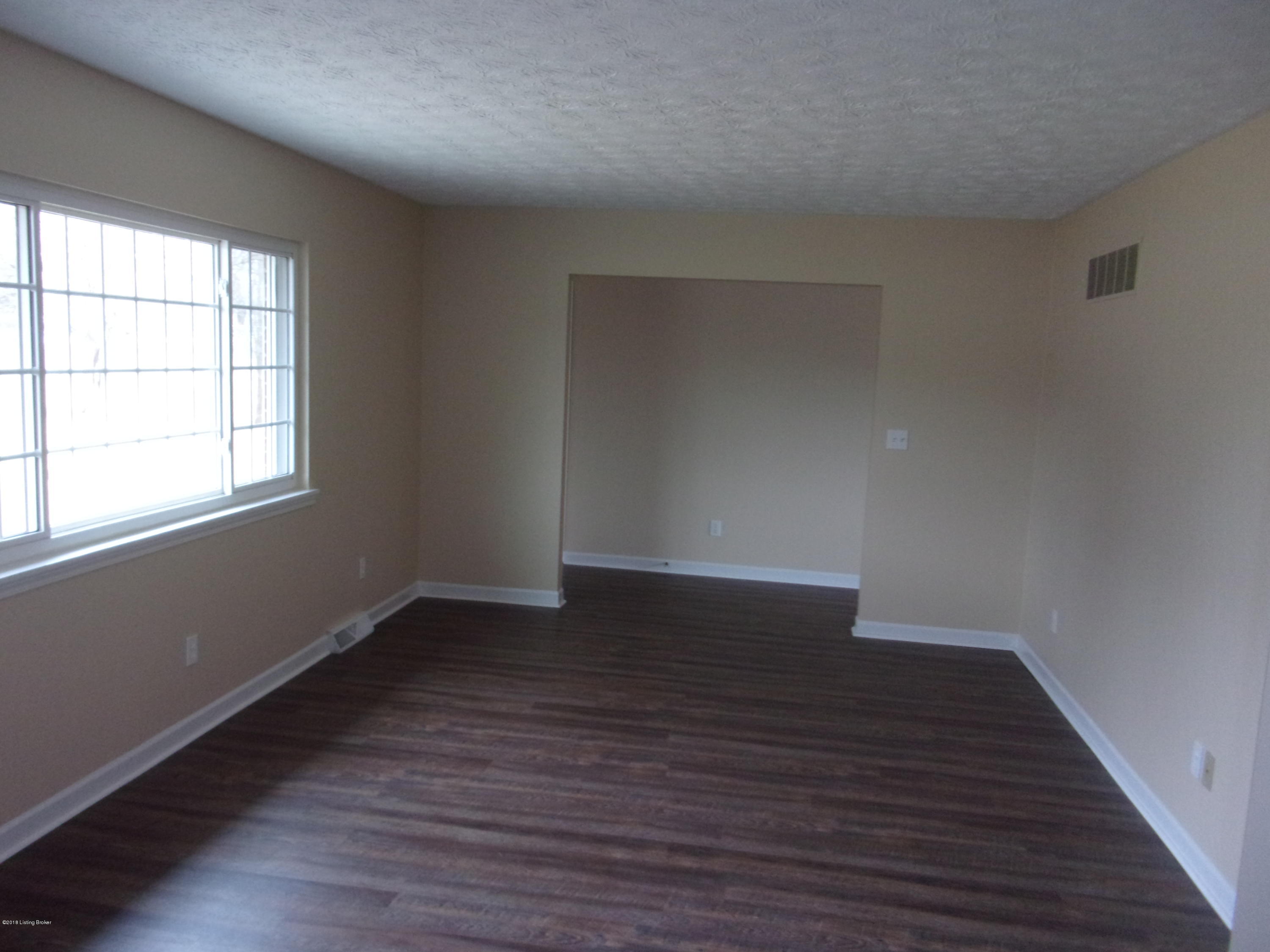 479 Clintonville Road Winchester, KY 40391 - Photo 8 of 22 101_0043