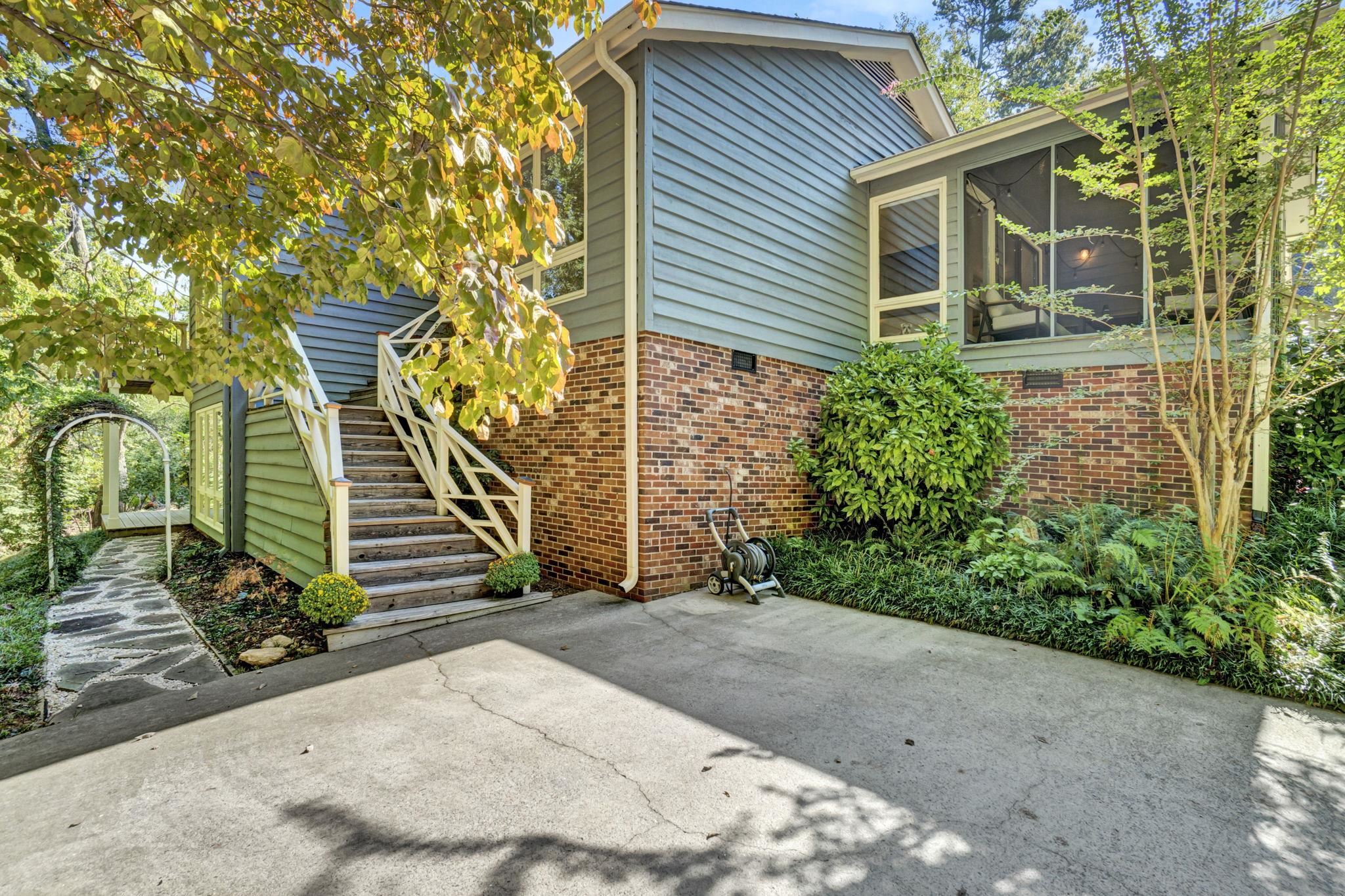 304 Hammett Road Greer, SC 29650 - Photo 4 of 45