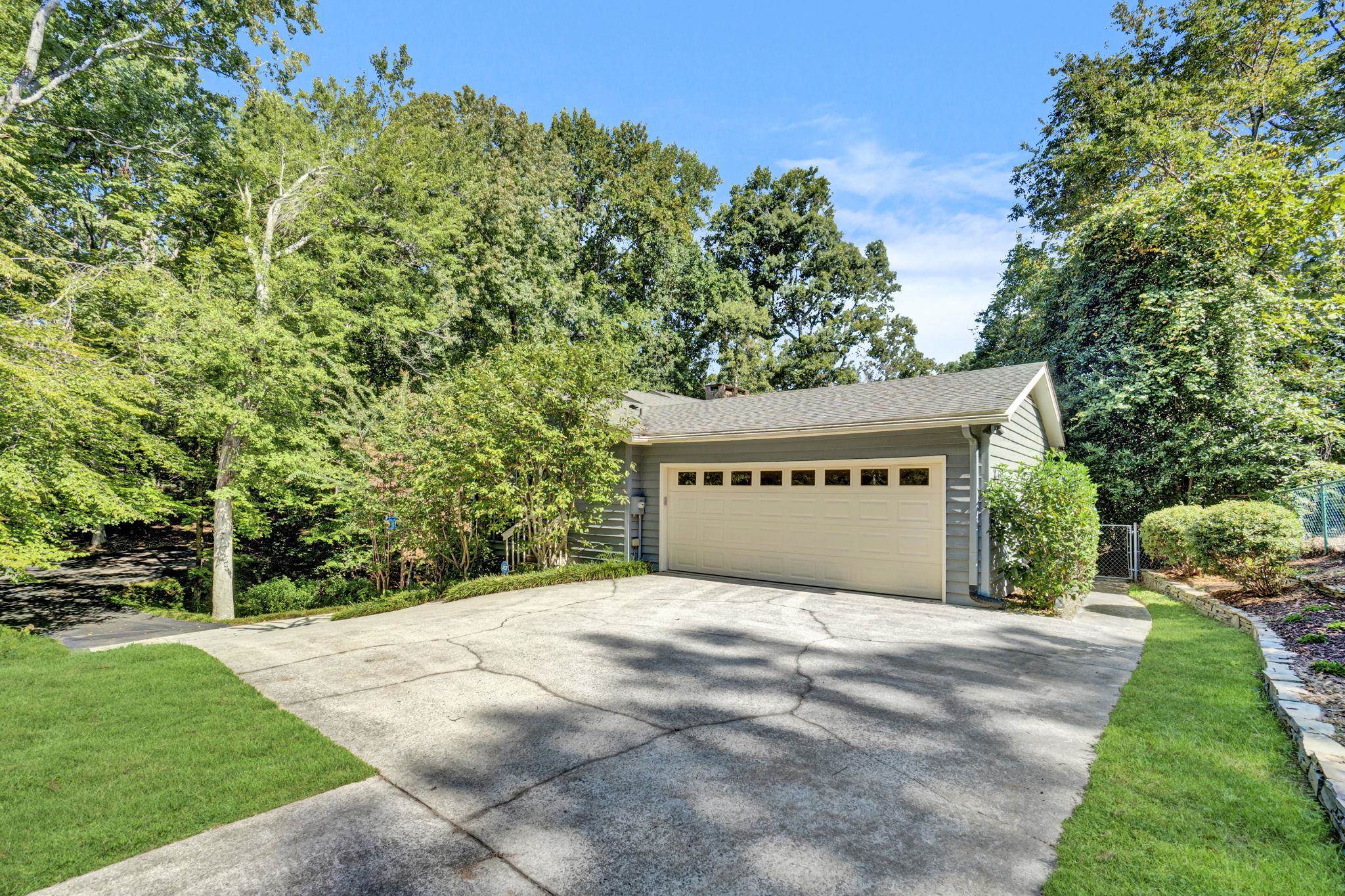 304 Hammett Road Greer, SC 29650 - Photo 6 of 45